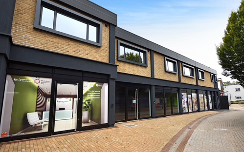 A picture of a newly built building, focusing on Limes Walk in Oakengates.