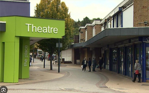 A picture of the front entrance to Oakengates Theatre at Limes Walk.