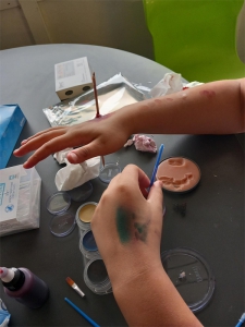 A one day interactive Prosthetics workshop held during May half term 2023 - A fantastic opportunity where young people could learn how to create prosthetics and television/film makeup delivered by Laura Schalker